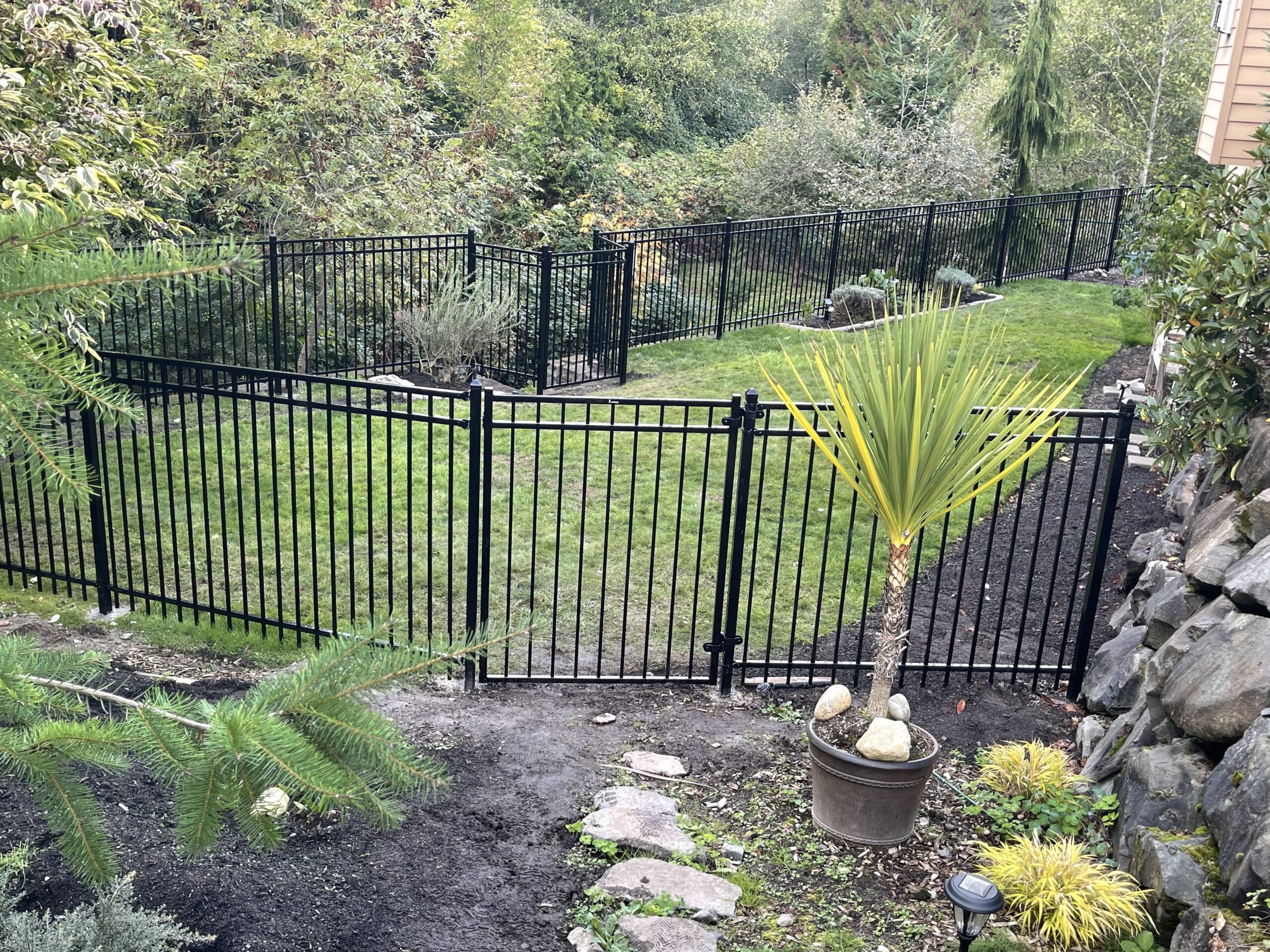 Iron fence installation Tacoma